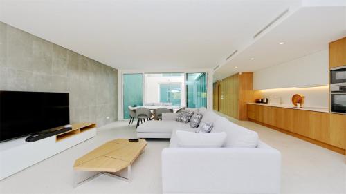 Villa Sadler Clever Details Central Vilamoura Sleeps 6 luxury walking distance — 4-Star Luxury Hotel in Vilamoura, Portugal