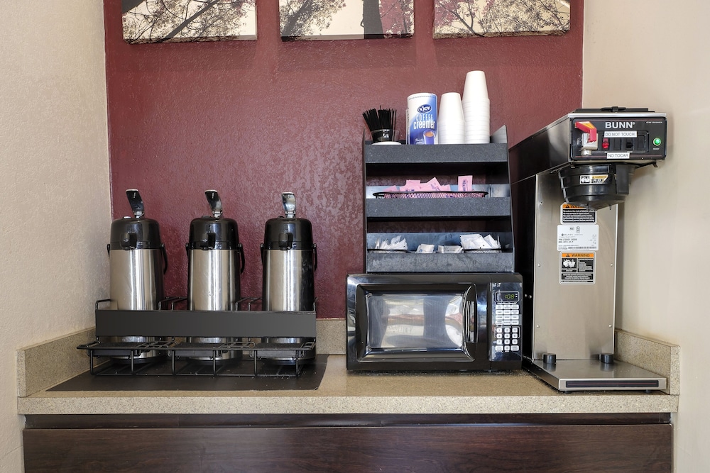 Red Roof Inn Atlanta Suwanee Mall of Georgia - photo 3