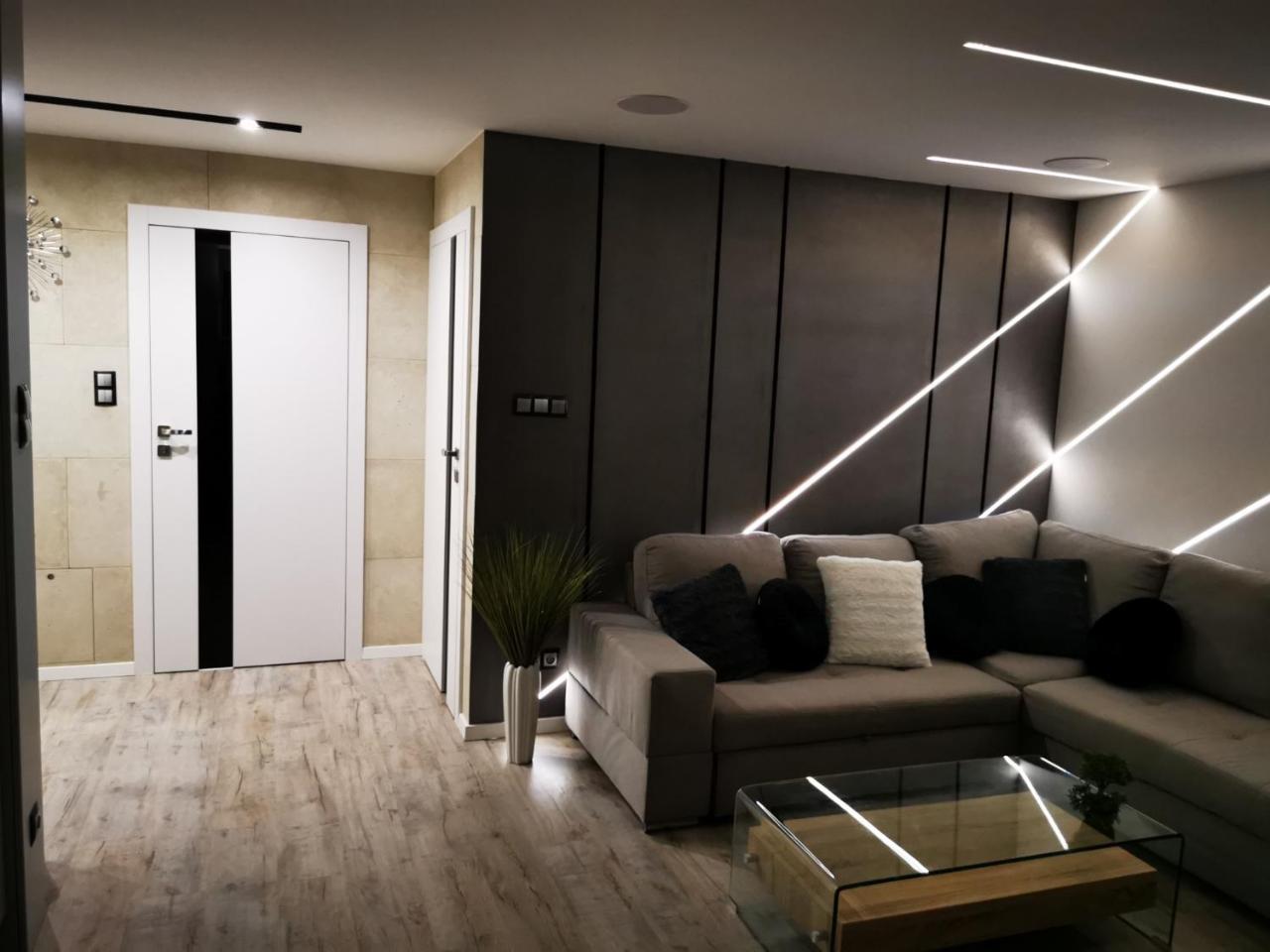 Apartament Szwedzka Garaz Podziemnym Dostep 24h Code Duzy Taras 30m — 4-Star Luxury Hotel in Kielce, Poland