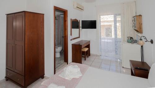 Marias Hotel — Palaiochora — photo 3