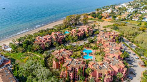 Apartamento Marbella Alicate Beach — 4-Star Luxury Hotel in Marbella, Spain
