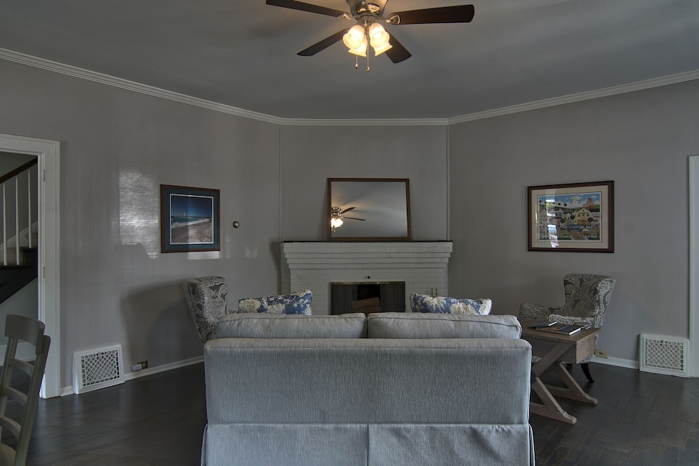 Charlevoix House - photo 53