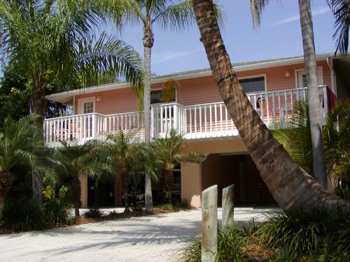 Siesta Key Inn - carbon neutral hotel in Siesta Key