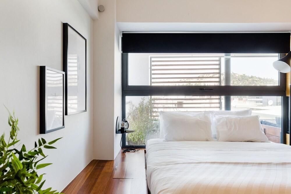 Upstreet Emst Museum 1Bd Apt Acropolis View — 4-Star Luxury Hotel in Athens, Greece