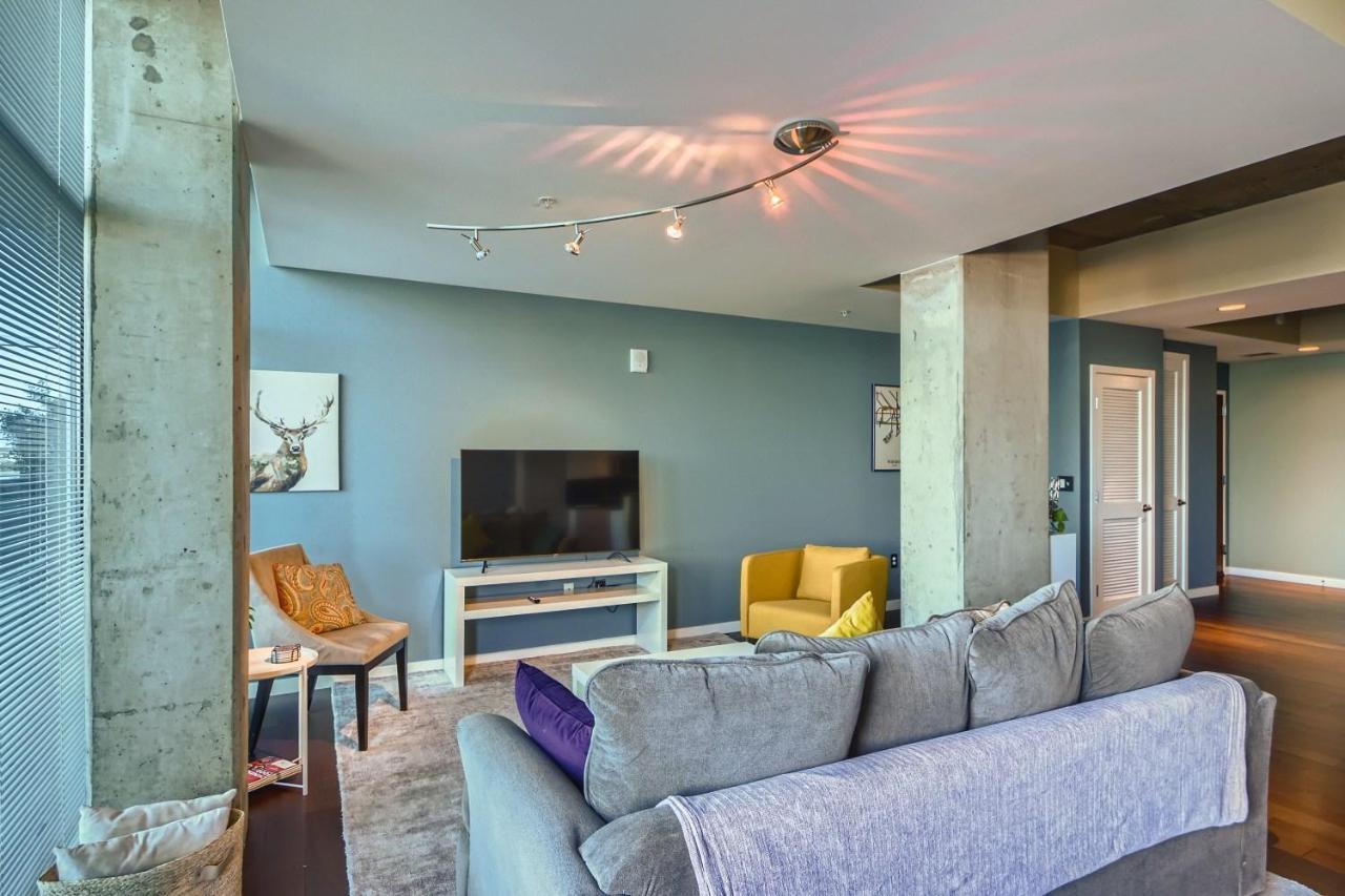 1700 Bassett Unit 818 in Denver, United States