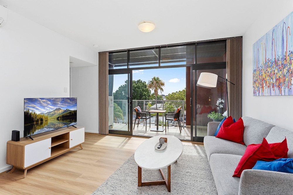Sepal on the Strip A Sepal Stay — 4-Star Luxury Hotel in Perth, Australia