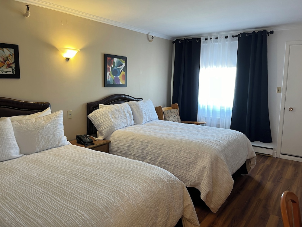 Hotel Motel Le Château — hotel in Lac-Megantic
