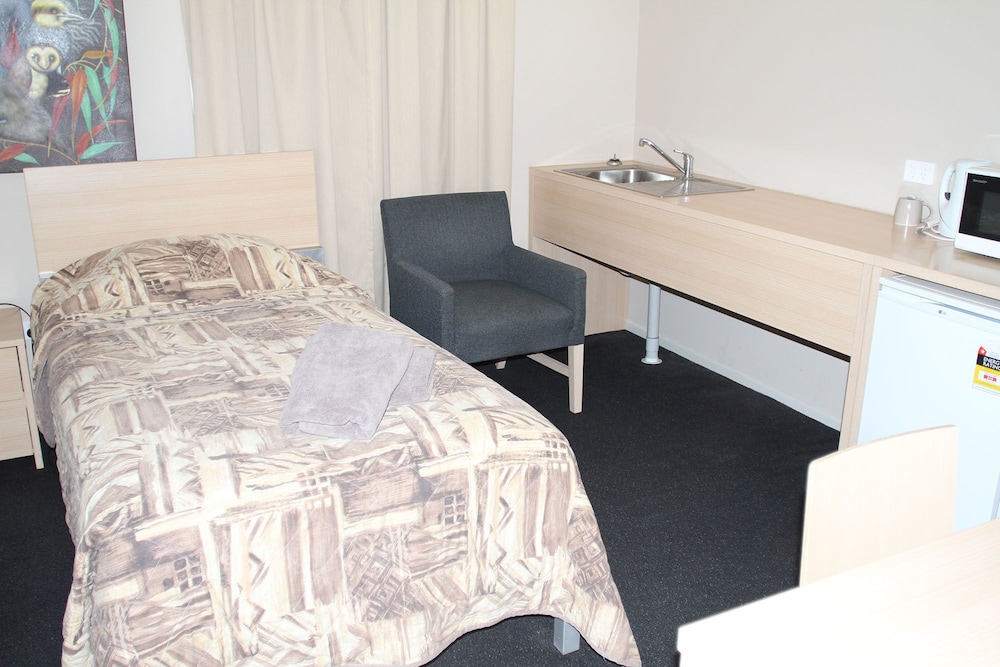 Irish Club Accommodation — Parkside — photo 4