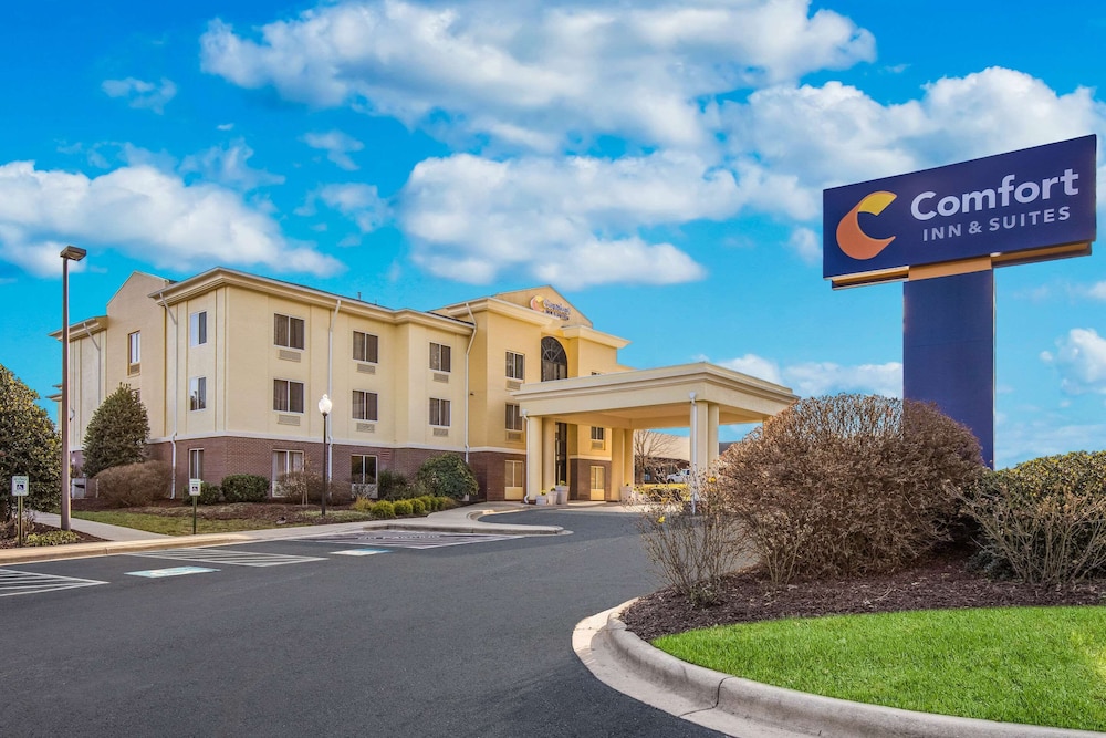 Comfort Inn & Suites Brevard North in Brevard, United States