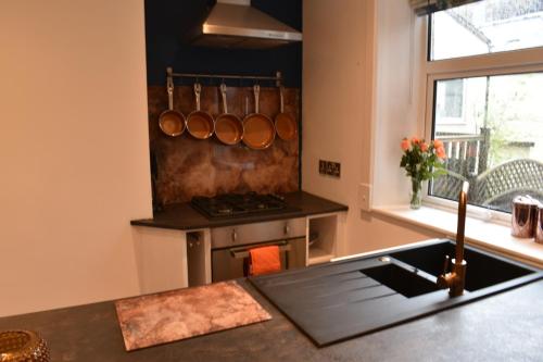 The Cheltenham stylish 1 bed Victorian apartment