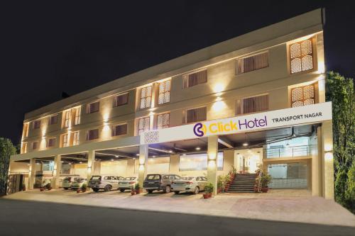 Click Hotel Transport Nagar in Lucknow, India