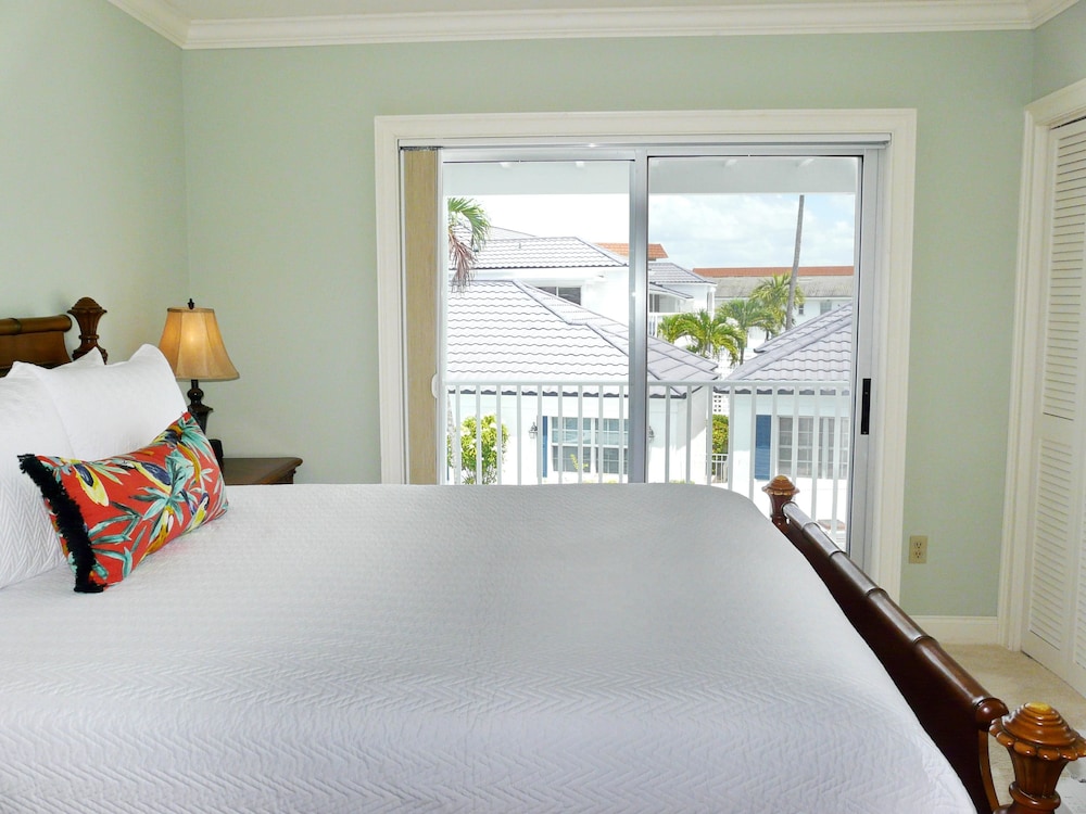 Pavilion Unit A 10 - photo 4