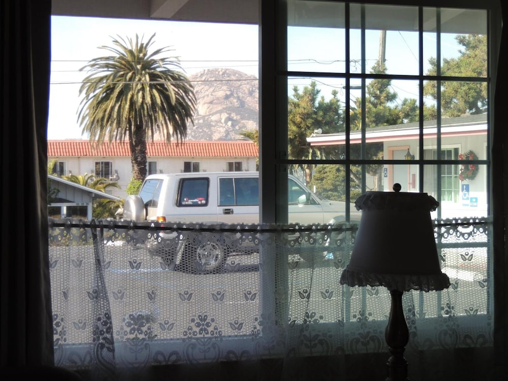 Sundown Inn - photo 38