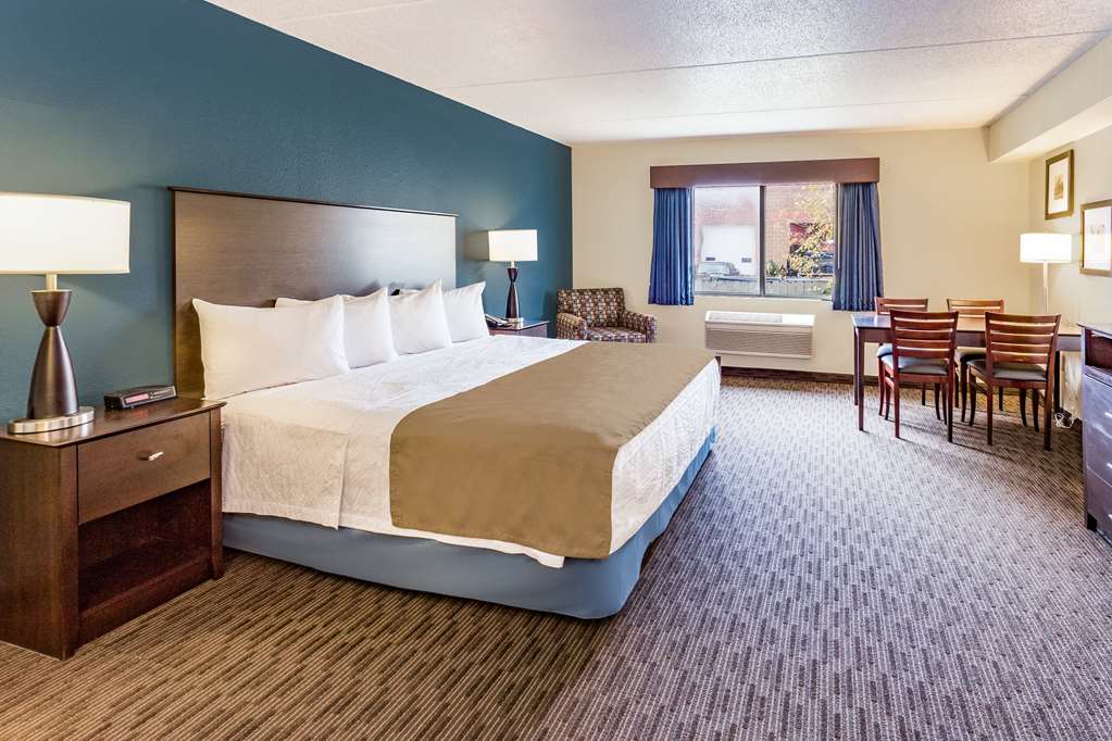 AmericInn by Wyndham Hotel and Suites Long Lake - photo 7