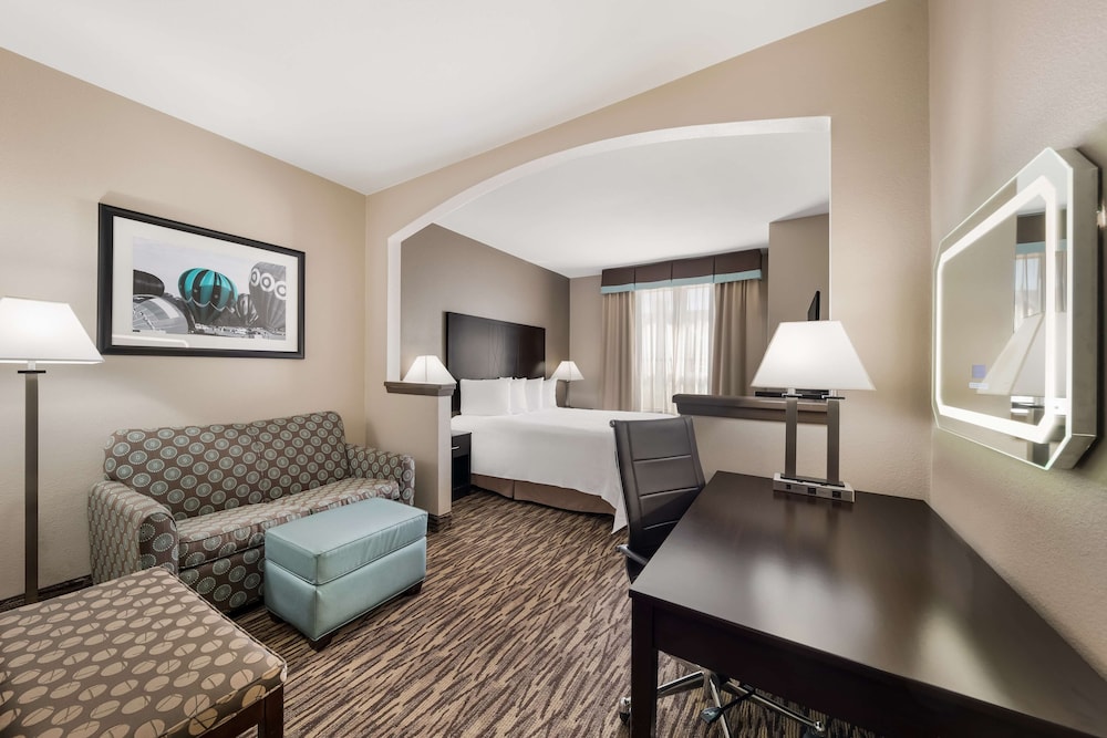 Comfort Suites Plano East Richardson - photo 32