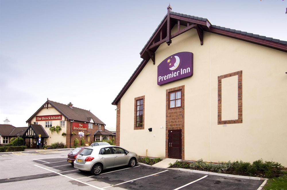 Premier Inn Crewe Central - carbon neutral hotel in Crewe