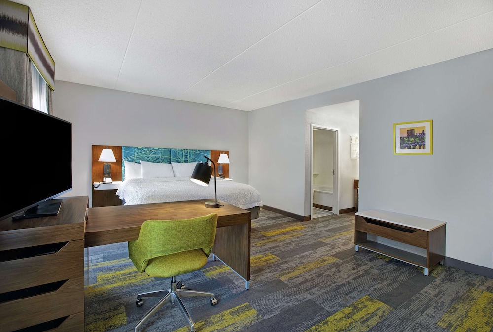 Hampton Inn & Suites Augusta West - photo 5