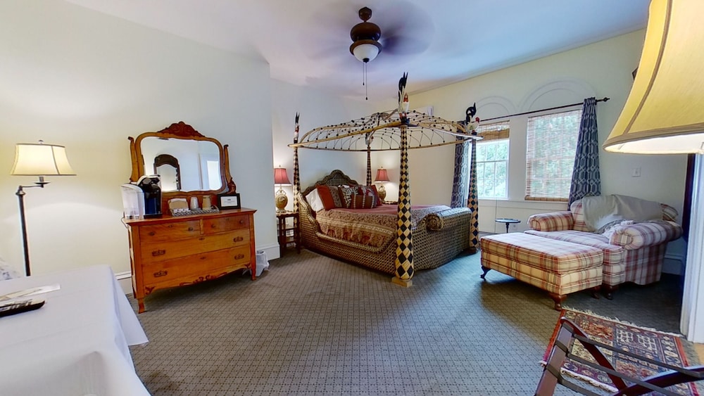John Joseph Inn - photo 17