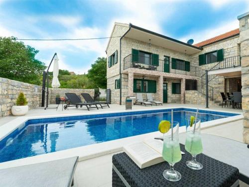 Villa Didovi Snovi Li ane — 4-Star Luxury Hotel in Lisane Ostrovicke, Croatia