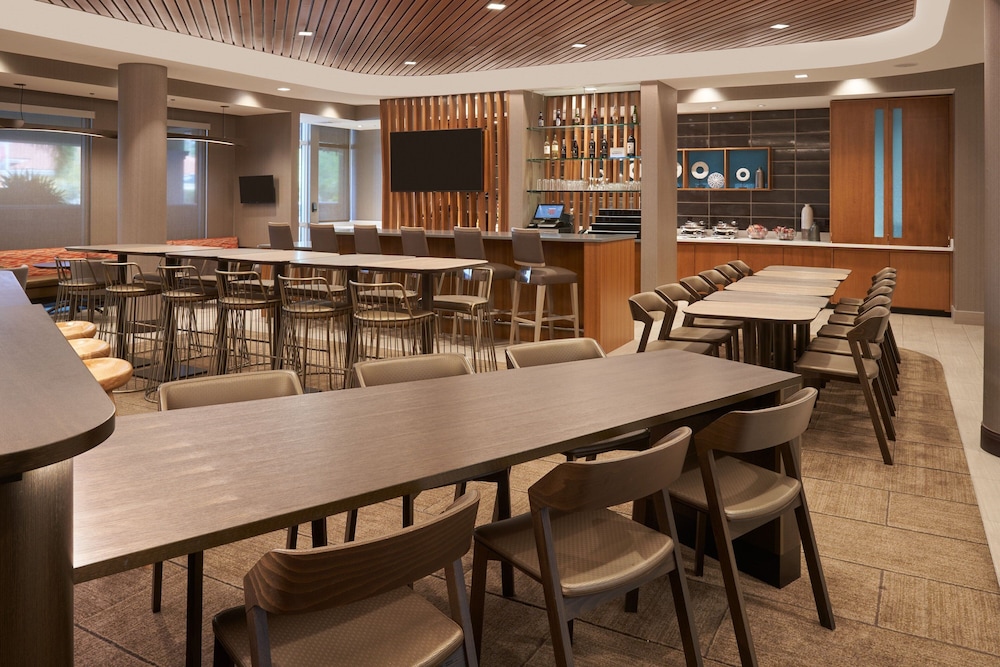 SpringHill Suites by Marriott Fort Myers Estero - photo 26