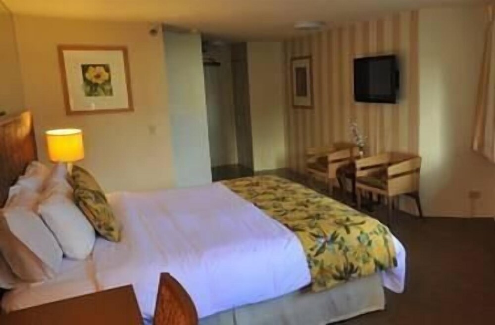 Marina Tower Waikiki - photo 4