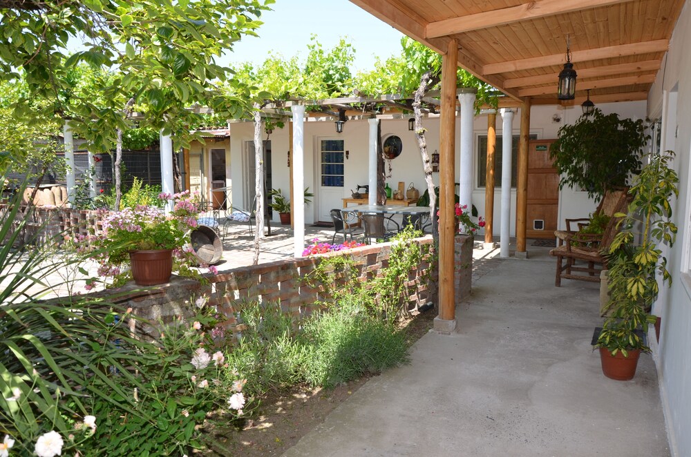 Hostal Petit Verdot — 4-Star Luxury Hotel in Santa Cruz, Chile