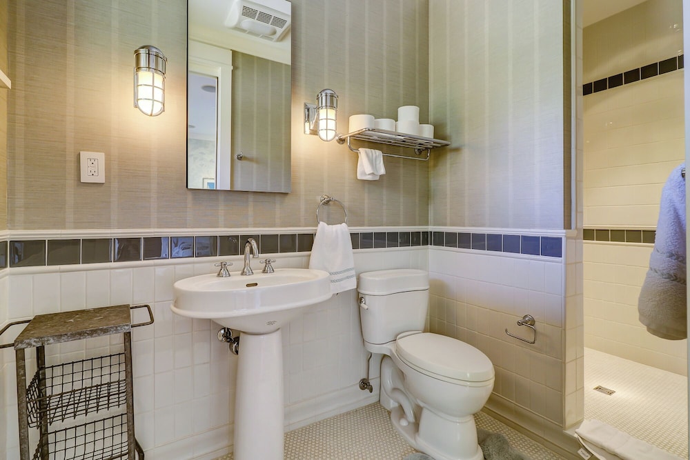 38 Windjammer Court at the Sea Pines Resort - photo 21