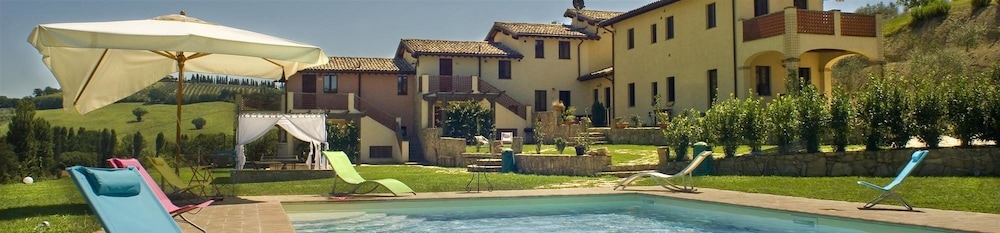 Borgo Le Capannelle - carbon neutral hotel in Castel Ritaldi