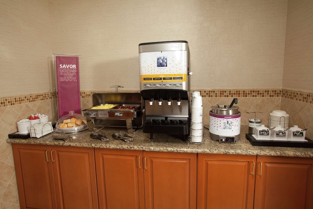 Hampton Inn Elmira Horseheads - photo 5