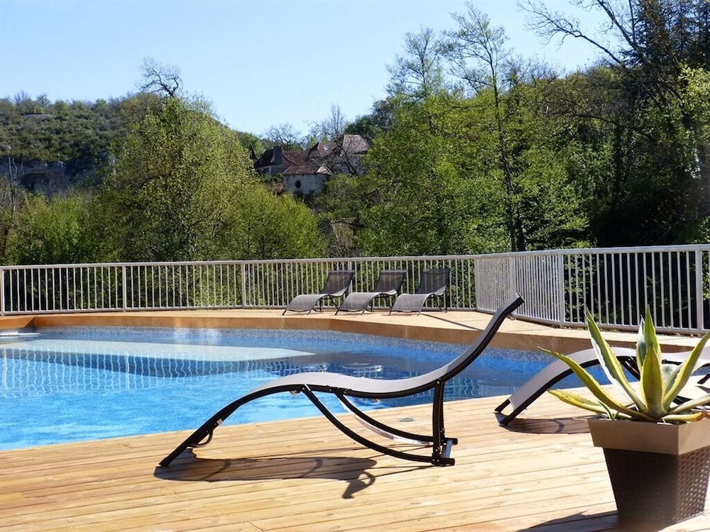 Hôtel Restaurant des Grottes du Pech Merle - last minute hotel in Toulouse