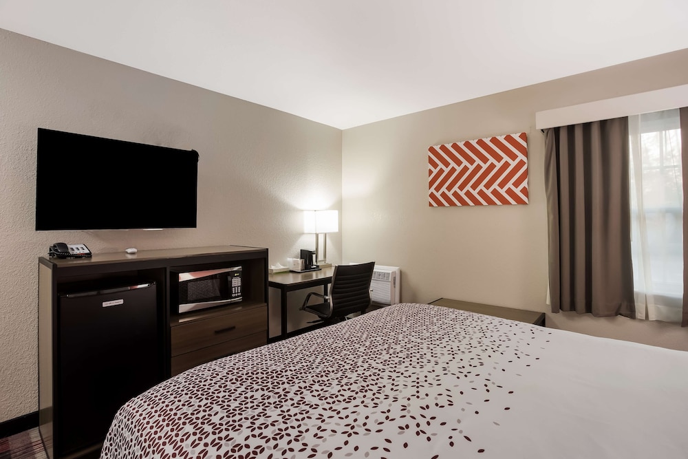 SureStay Hotel by Best Western Higginsville - photo 19