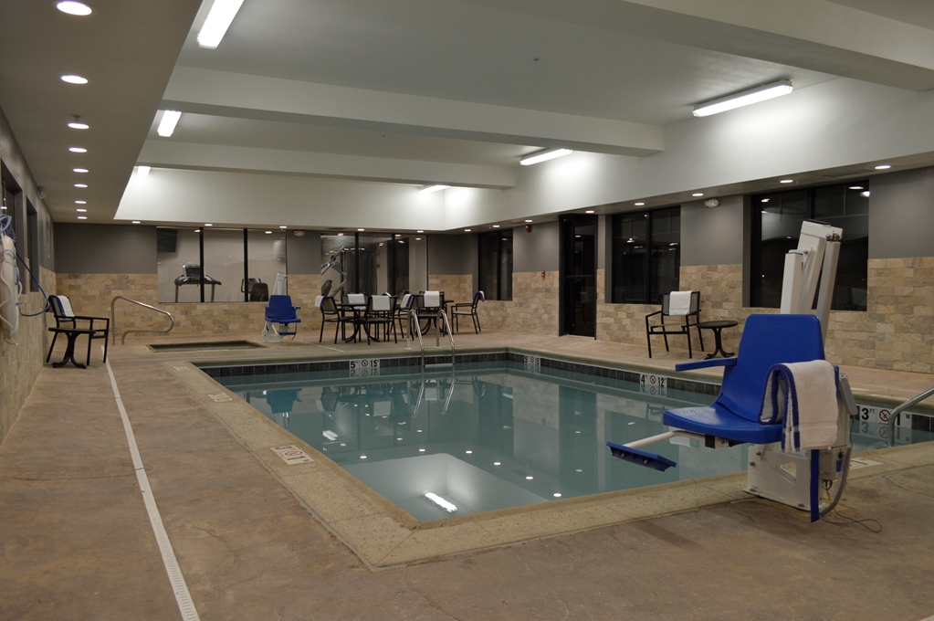 Best Western Plus Stevens County Inn - photo 7