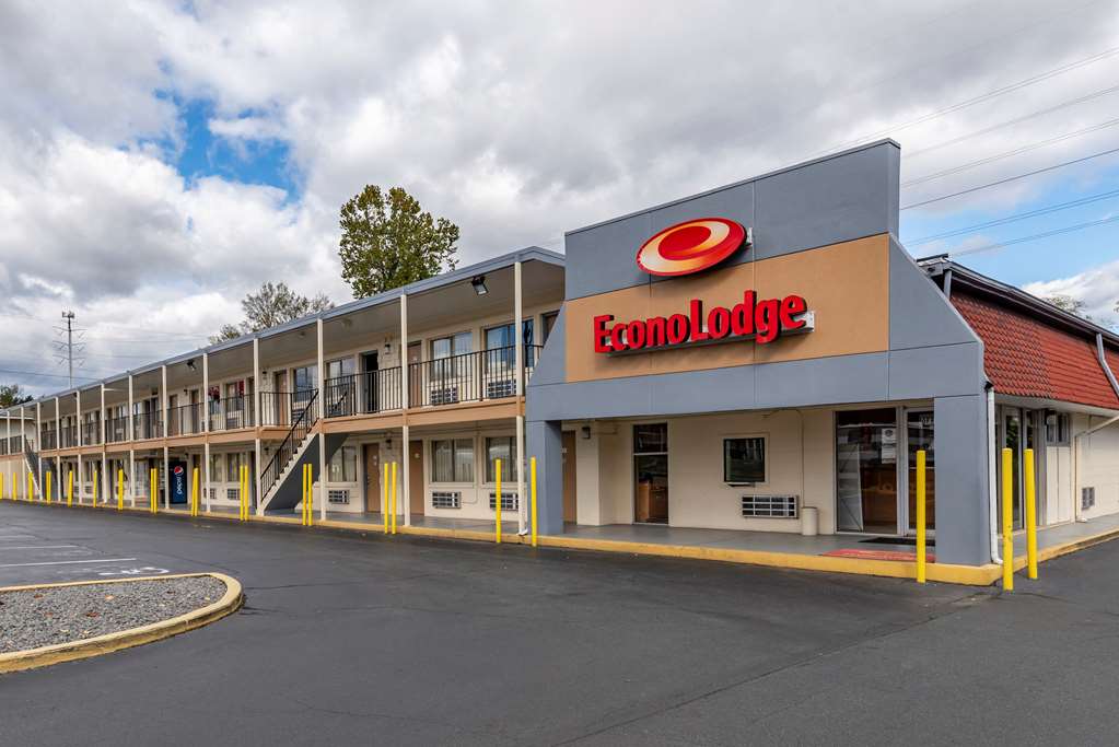 Econo Lodge Charlottesville North University Area in Charlottesville, United States