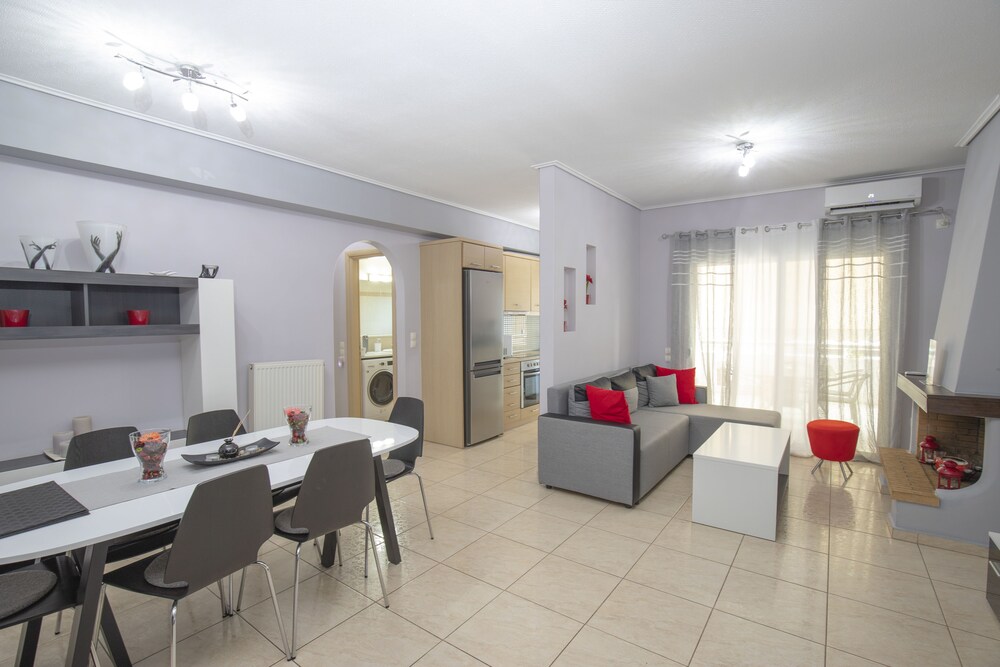 A&J Apartments or Rooms athens airport — 4-Star Luxury Hotel in Markopoulo, Greece