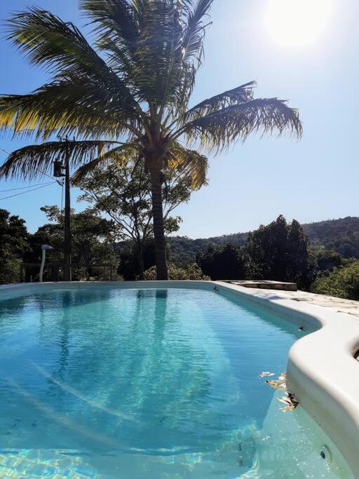 Sítio em Sabará Ravena com Piscina e internet rápida - last minute hotel in Unknown City