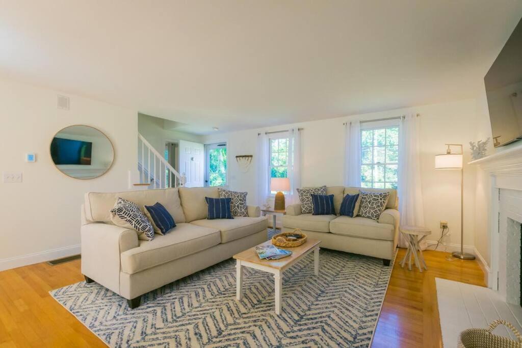 56Beachway Private beach Refreshed in 2022 Cozy — hotel in East Sandwich