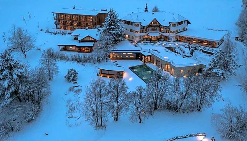 Taubers Bio Vitalhotel - carbon neutral hotel in Chienes