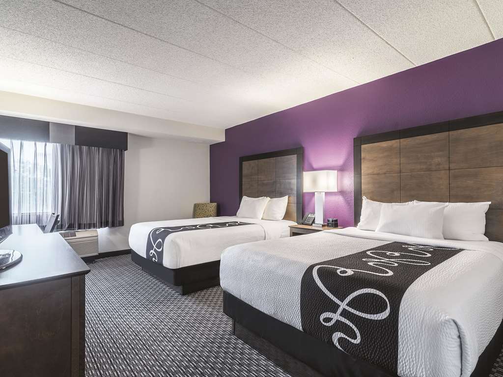 La Quinta Inn & Suites by Wyndham Salem NH - photo 19