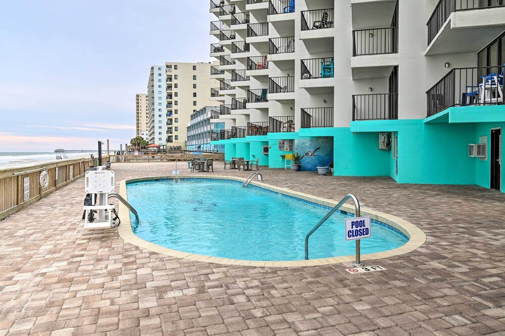 Oceanfront Oasis w Deck and Resort Beach Access - photo 17