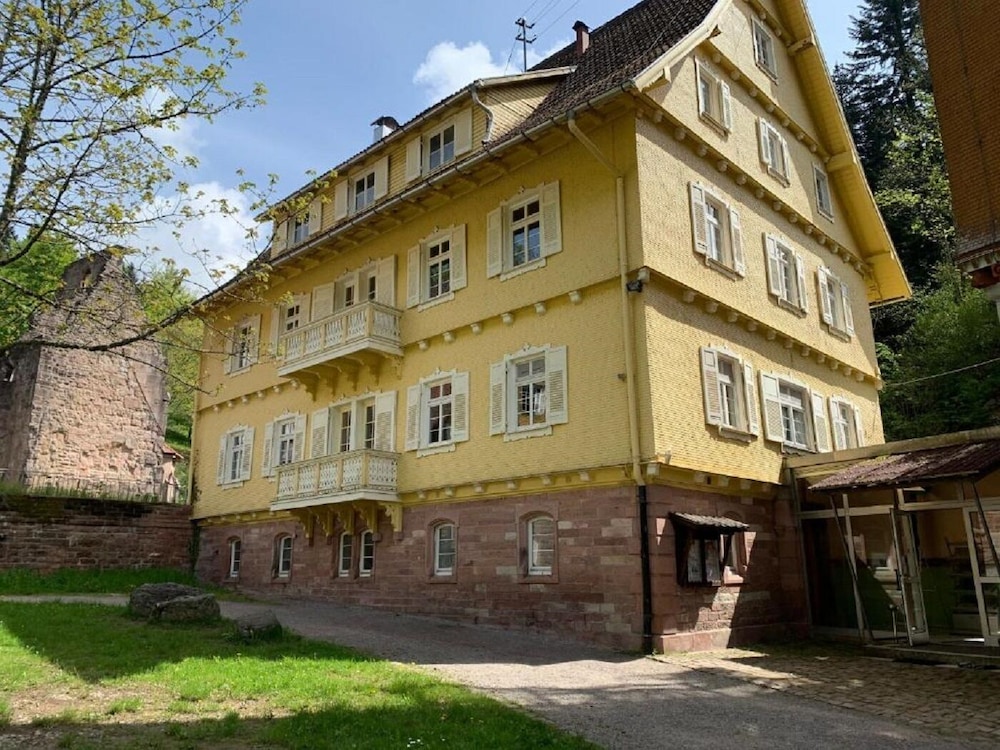 Hotel Löwenherz — hotel in Oppenau