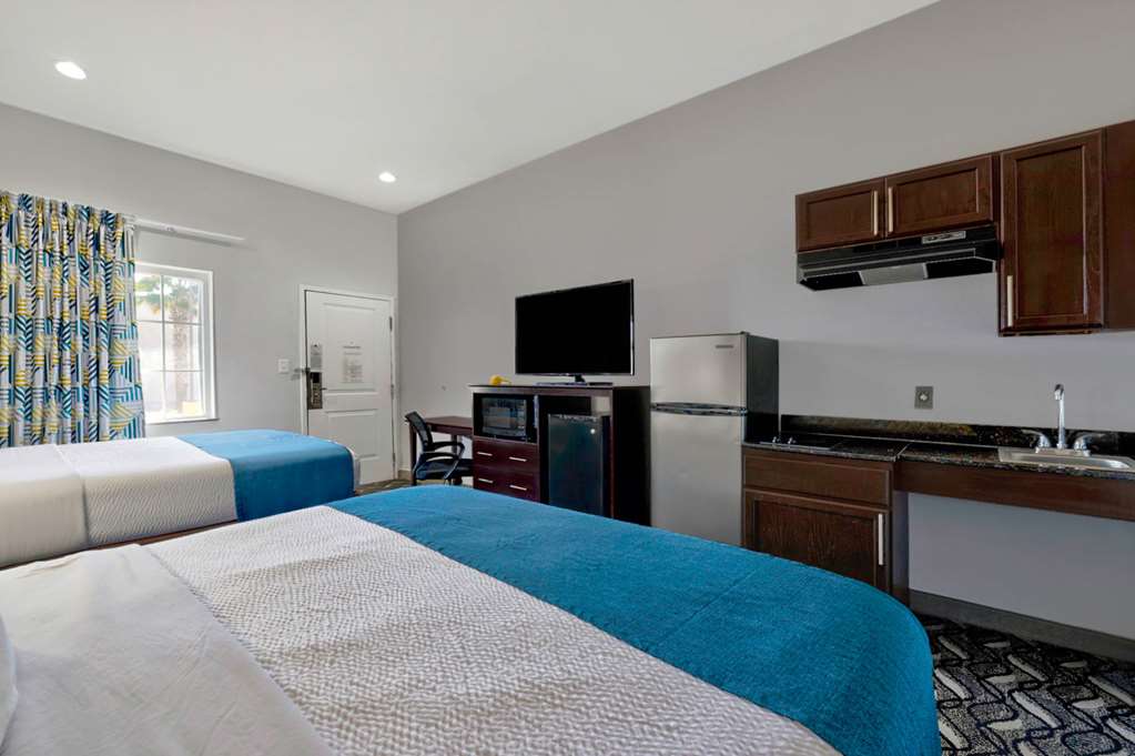 Studio 6 Pleasanton TX - photo 12