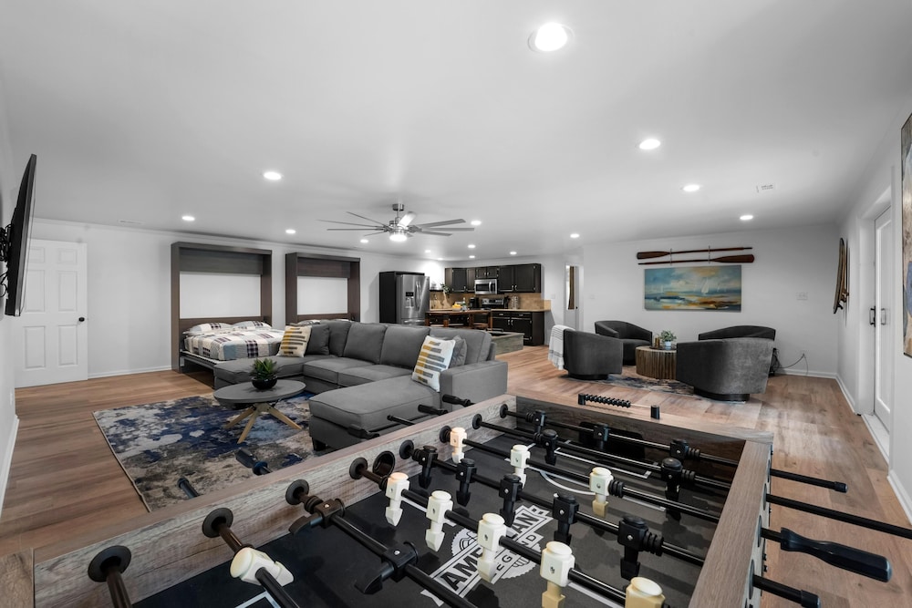 Queens Cove - photo 17