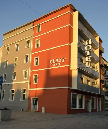 Hotel Piast — hotel in Nysa