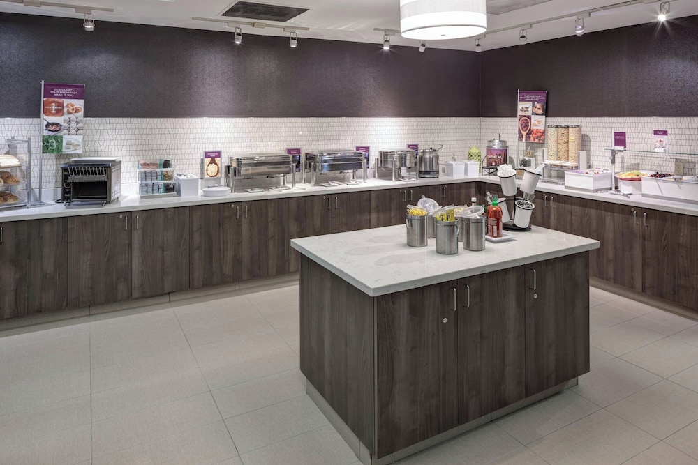 Residence Inn by Marriott Kansas City Country Club Plaza - photo 33