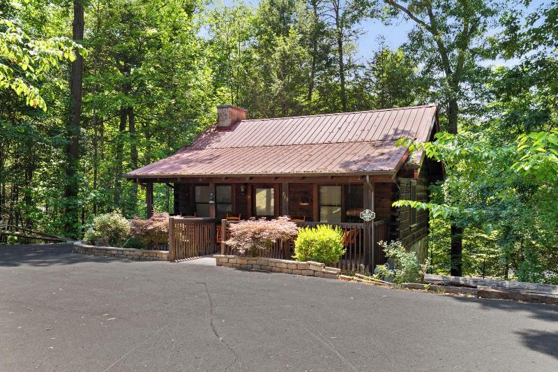 Anglers Bend Cabin 94 — 5-Star Luxury Hotel in Pigeon Forge, United States