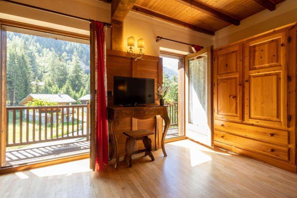 Alpine Forest Hotel — Ayas — photo 2