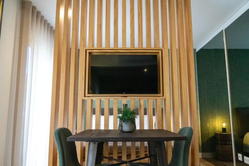 The Beautiful Ones Studio — 4-Star Luxury Hotel in Porto, Portugal
