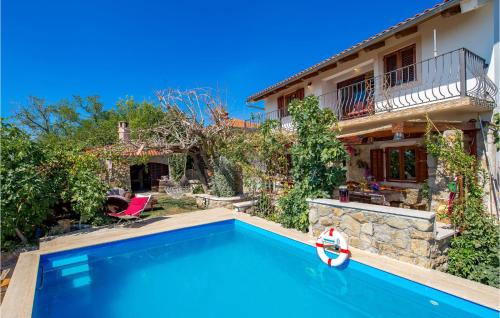 Lovely Home In Banjol With Sauna — hotel in Banjol