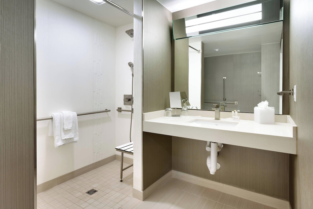 Courtyard by Marriott Los Angeles LAX Hawthorne - photo 15