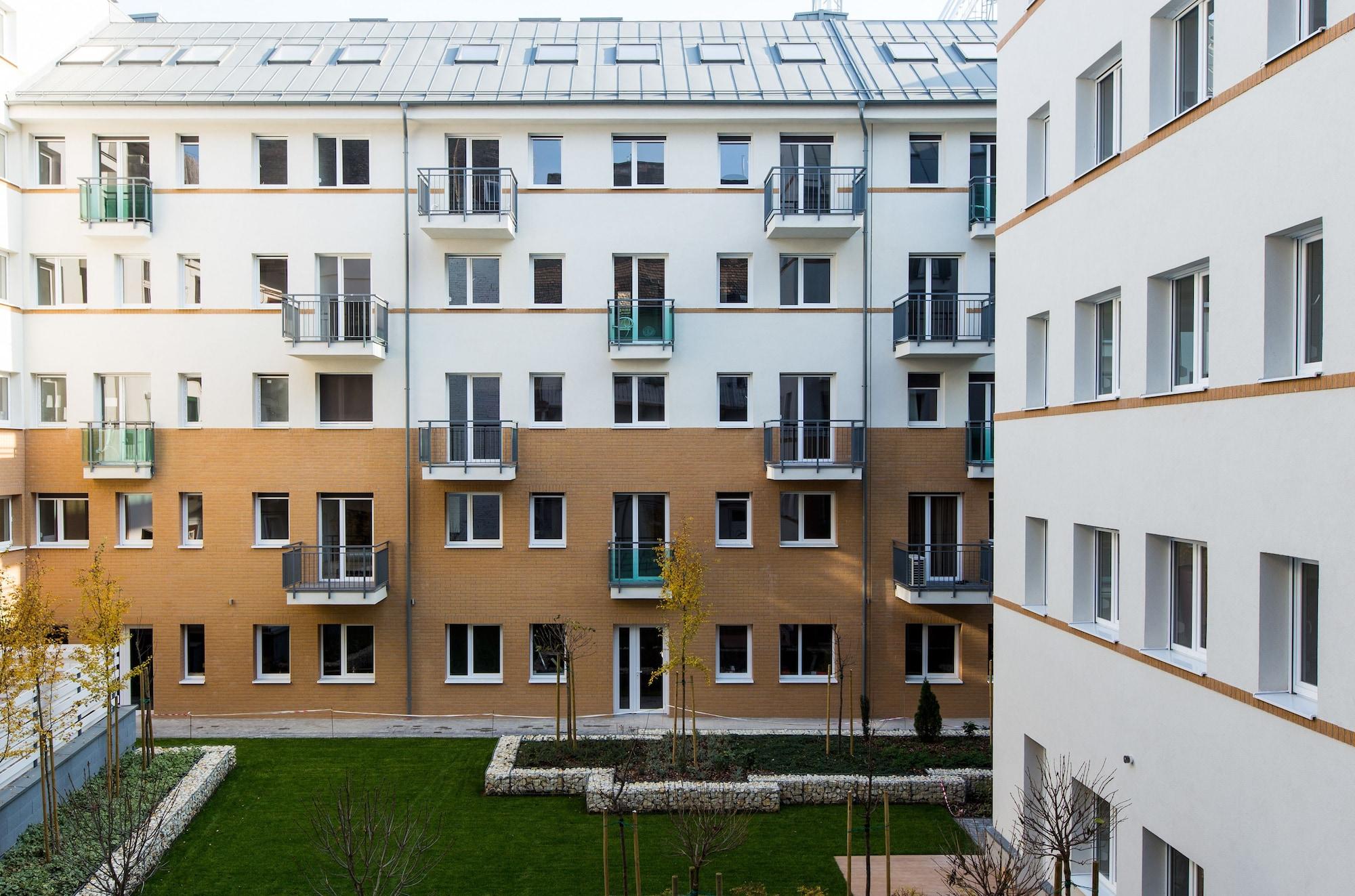 Vagabond Corvin - carbon neutral hotel in Budapest